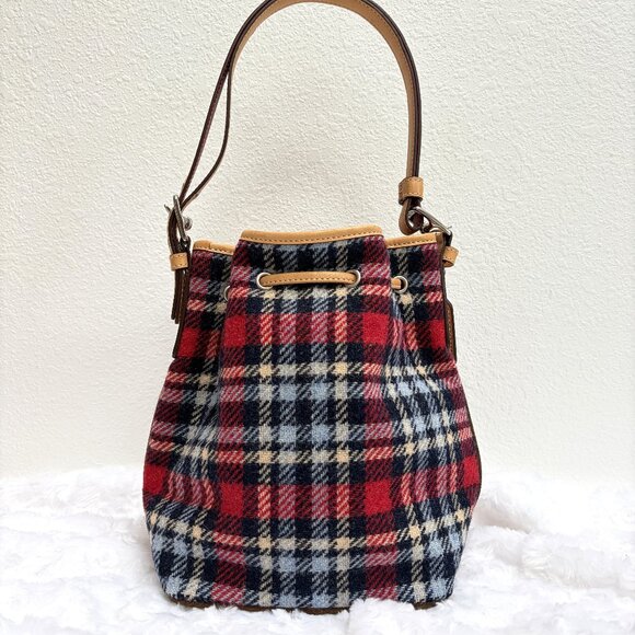 Vintage Coach Holiday Plaid Drawstring Bucket & Wristlet Set - 100% Wool in EUC - Picture 4 of 16